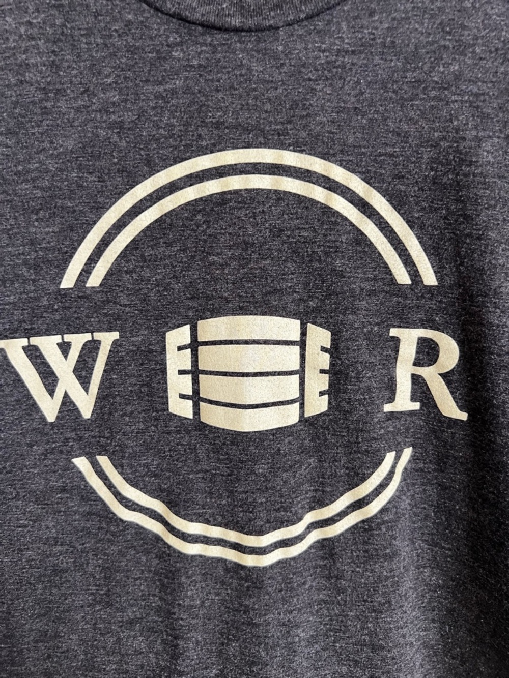 Woodford Reserve-Bourban-Grey Size Large-Short Sleeve T-shirt - Picture 3 of 7